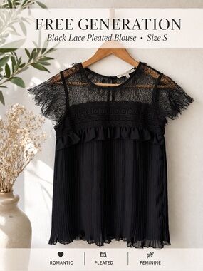 Free Generation Black Lace Pleated Blouse Size S